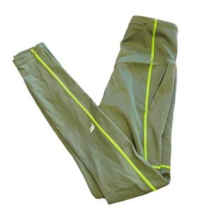 Fabletics Trinity High Waisted Work Out Utility Leggings in Smoke Green Size XS